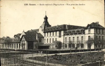 Rennes — École national d'Agriculture — Vue prise des Jardins — A. Lamière Éditeur, Rennes