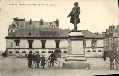 Rennes — Statue Le Bastard et Bourse du Commerce — A. G 83