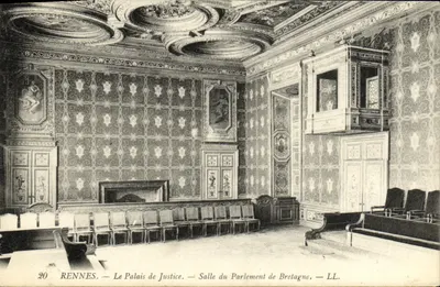 Rennes — Le Palais de Justice — Salle du Parlement de Bretagne — LL.