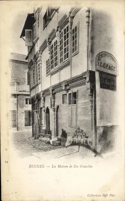 Rennes — Dom Du Guesclin — Dépôt d'Images L. Le Pace