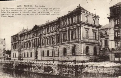Rennes - Les Musées — bâtiment des Jésuites, ancien Palais Universitaire, n°4417