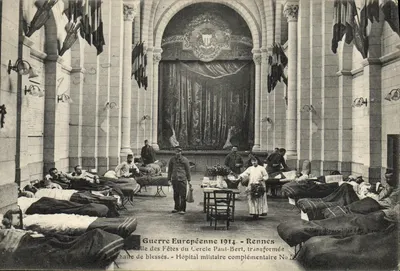 Guerre Européenne 1914 - Rennes — Salle des Fêtes du Cercle Paul-Bert transformée en hôpital militaire complémentaire — Éditeur E. Mary-Rousselière, Rennes, n° 18