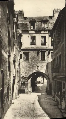 Porte Mordelaise — Rennes — A. G.