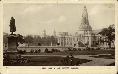 City Hall & Law Courts — Cardiff — Ernest T. Bush, n° 2169