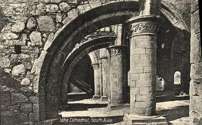 Catedral de Iona, Nave Sul — ruínas de catedral medieval — Série de Valentim