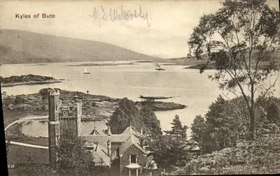 Kyles of Bute — vista do fiordo com um castelo e um barco a vela — editor: Cullen & Co. (n° 26)