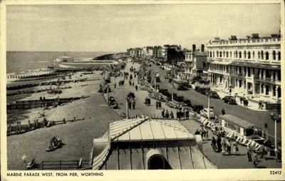 Marine Parade West, do Pier, Worthing — vista da promenade e da margem do mar — editor Photost Series, n° 22413