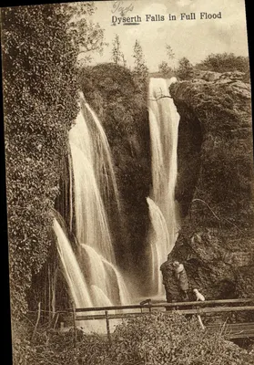 Dyserth Falls in Full Flood — Pays, editor desconhecido, número de série não visível