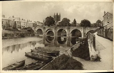 O ponte da Wye em Hereford — editor Shesham Bucks Ltd. n° 1457