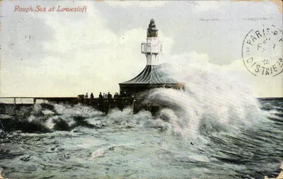 Mar de agitação em Lowestoft — farol e ondas — editor desconhecido, série desconhecida
