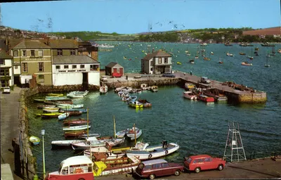 O porto de Falmouth — vista do cais — editor Printed in Great Britain, n° PT541