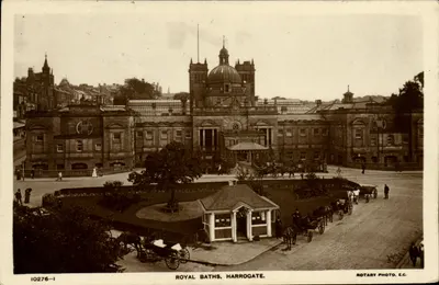 Banhos Reais, Harrogate — vista panorâmica — Rotary Photo, E.C., n° 10276-1