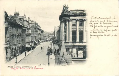 High Street, Inverness — vista da rua principal com edifícios e pedestres — editor não identificado, número de série não visível