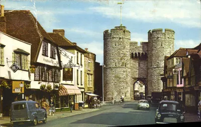 Westgate, Canterbury — vue de la porte médiévale — éditeur P.A.C. n° 85