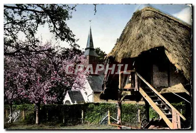 Igreja e celeiro de palha em Saby — Normandia — Edições Gaby
