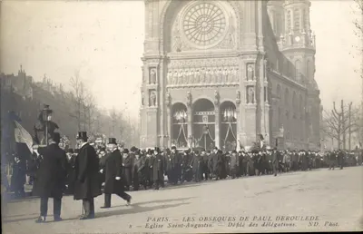 Paris — As cerimônias fúnebres de Paul Deroulede — Desfile das delegações — ND. Fot.