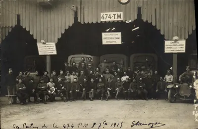 CARTE PHOTO Militaria Epinal 474 TM 1915 Camions