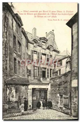 Hotel construído por Henri II para Diane de Poitiers — Cour de Rouen dependente do Hôtel dos Arcebispos de Rouen no século XVII — Viens Paris B.C. (depositado)