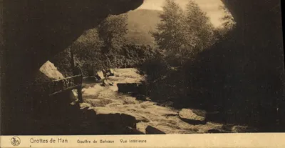 Grutas de Han — Gouffre de Belvaux — Vista Interna — N. RIS