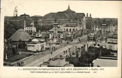 Exposição Internacional dos Artes Decorativas — Paris — 1925 — Vista panorâmica para o Pont Alexandre III e o Grand Palais — A.P.