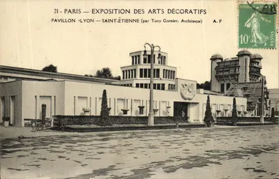 Paris — Exposition des Arts Décoratifs — Pavillon Lyon-Saint-Étienne (par Tony Garnier, Architecte)