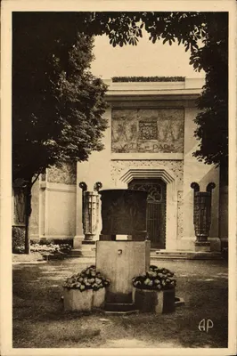 Pavilhão da Cidade de Paris — Exposição dos Artes Decorativas 1925 — Editor AP