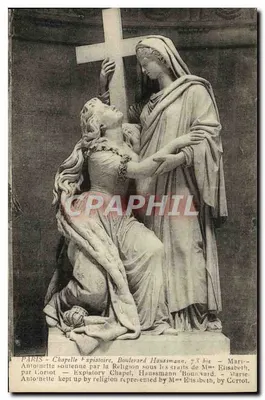 Paris - Capela Expiatória, Boulevard Haussmann 73 bis — estátua de Marie-Antoinette sustentada pela Religião — por Mme Elisabeth, por Cortot