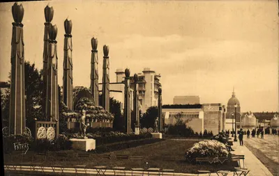 Jardin sur la Terrasse — Exposition des Arts Décoratifs Paris 1925 — Éditions d'Art 'Patras'