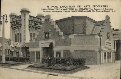 Paryż — Wystawa Sztuki Dekoracyjnej — Północny Pablon Tkanin i Tkanin Meblowych z Roubaix i Tourcoing (architekt de Feure) oraz Wieża Champagne-Alsace (Ch. Plumet, architekt) — A. P.
