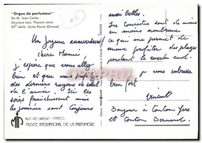 Organgiel perfumiarza — butelki szklane, XX wiek — Międzynarodowy Muzeum Perfumeryi, Grasse — Rewers