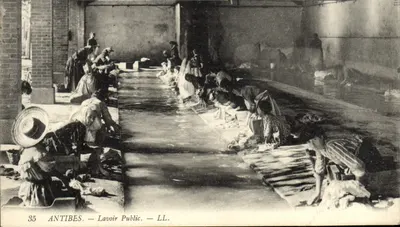 Antibes — Public Washhouse — LL. — n°35