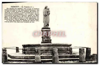 Dixmont — Fonte n° 2 — Estátua da Virgem com criança