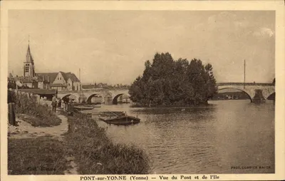 PONT-sur-YONNE (Yonne) — Vista do Ponte e da Ilha — Fot. Combier Macgn