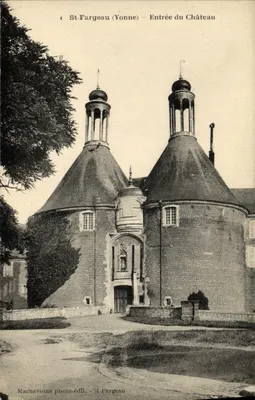 St-Fargeau (Yonne) — Entrada do Castelo — Machavoin photo-édit. - St-Fargeau