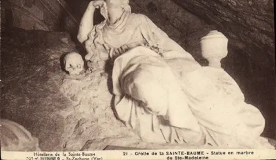 Gruta da Santa Baume - Estátua em mármore de Santa Madeleine