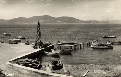 O Pequeno Porto da Madrague — Presqu'île de Giens (Var) — Combiér Impressor (S.e.a.L.)