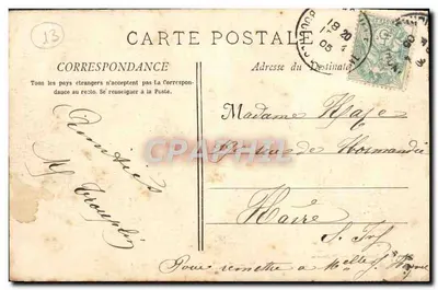 Marseille - Le Quai de la Fraternité — scène de marché avec étal de fruits et pharmacie, éditeur Phototypie E. Lacour, 19 rue Thubaneau — Reverso
