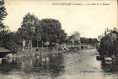 Pont-l'Évêque (Calvados) — As margens da Touques — R. Barbier, livreiro