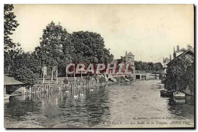 Pont-l'Évêque — As Margens da Touques — R. Barbier, livreiro, em Pont-l'Évêque — ND Phot.