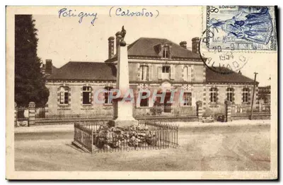 Bilhete postal antigo Potigny A prefeitura e o monumento aos mortos