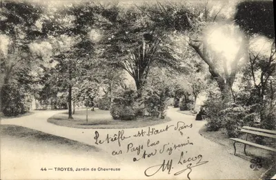 Troyes, Jardin de Chevreuse — widok z parku z aleją i ławką — wydawca M. Lécuyer, n°44