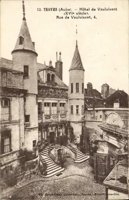 Troyes (Aube) — Hotel de Vauluisant (XVI wiek) — Ch. Granddialier, foto wyd. Troyes