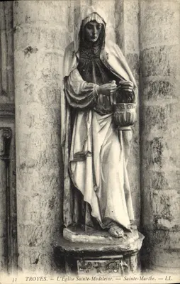 Troyes — L'Église Sainte-Madeleine — Statue de Sainte-Marthe — LL. n°33