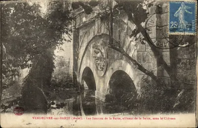 Vendeuvre-sur-Barse (Aube) — As Fontes da Barse, afluente da Sena, sob o Castelo — editor desconhecido