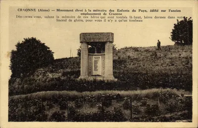 Craonne (Aisne) — Monumento erguido em memória dos Filhos da Terra — editor não visível