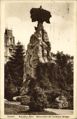 Vichy - Novo Parque - Monumento do aviador Gilbert