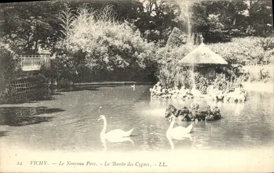 Vichy — Le Nouveau Parc — Le Bassin des Cygnes — LL
