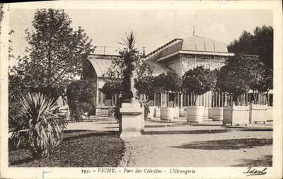Vichy - Parque dos Célestins - A Orangerie — Ideal, n° 395