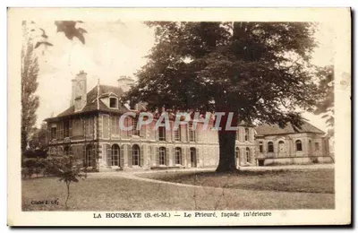 La Houssaye (S.-et-M.) — Le Prieuré, fasada wewnętrzna — Chiché J. 687