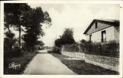 Widok drogi w La Houssaye — Wydawca E. Mignon, n° 2830
